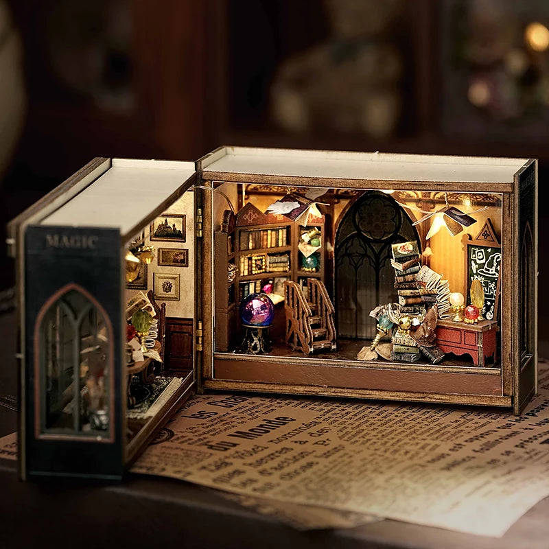 Helevorn School of Magic Miniature House